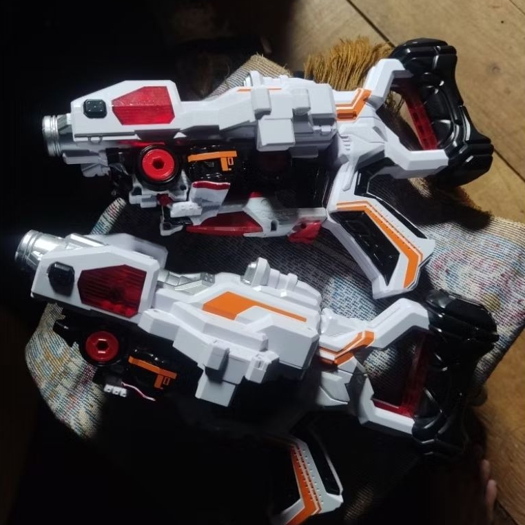 Jual DX VS Changer & DX Trigger Machine Ichigo | Lupinranger VS ...