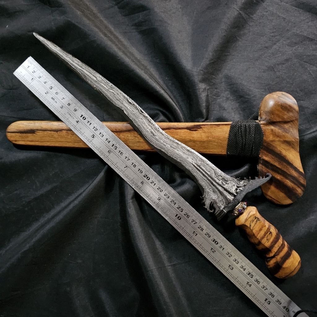 Jual Keris Bali Seselet Luk 3 Pamor Adheg Rambut Wrngkon Beras Wutah ...