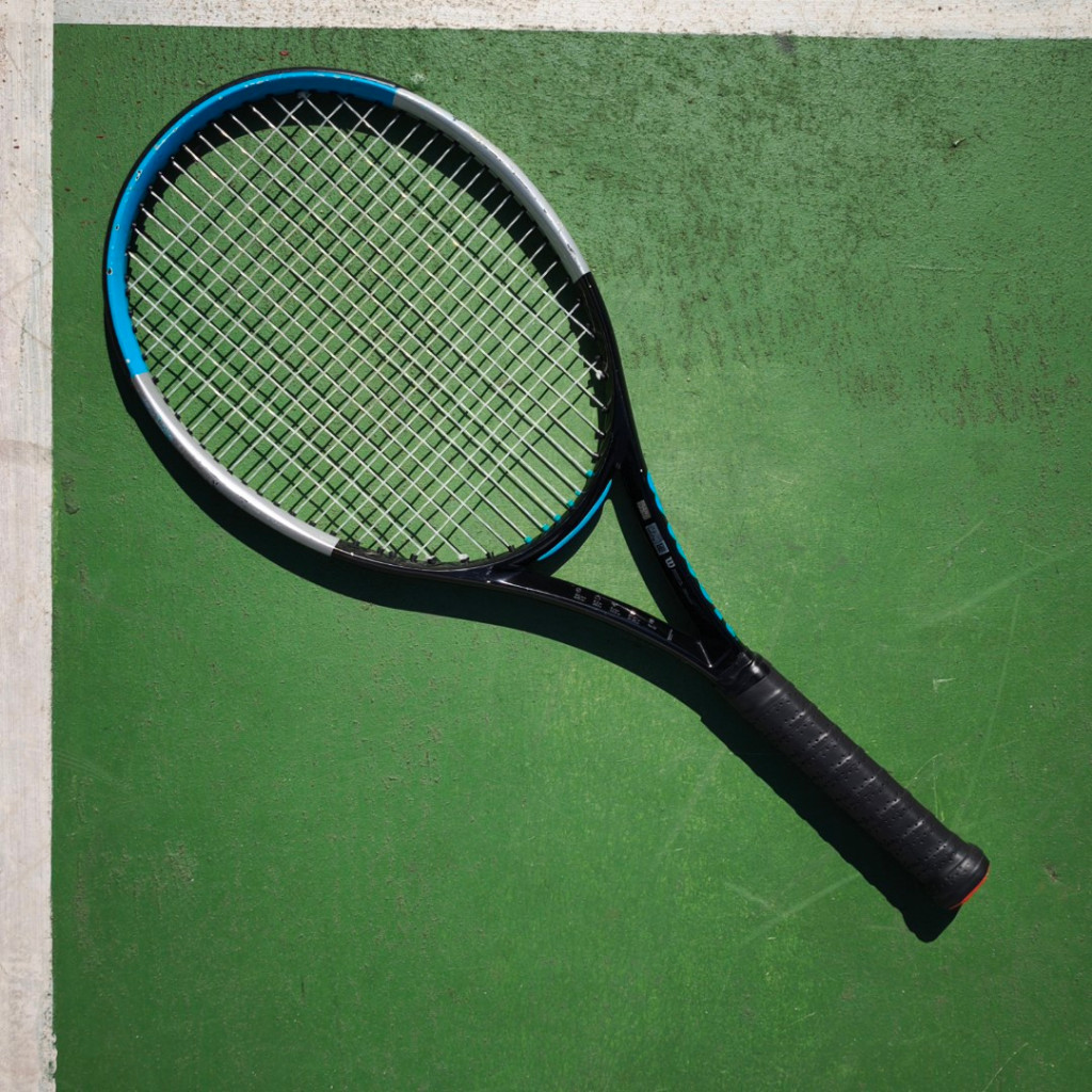 Jual RAKET TENIS BEKAS WILSON ULTRA V3 100UL C 100'/260gr/16x19/G2 ...