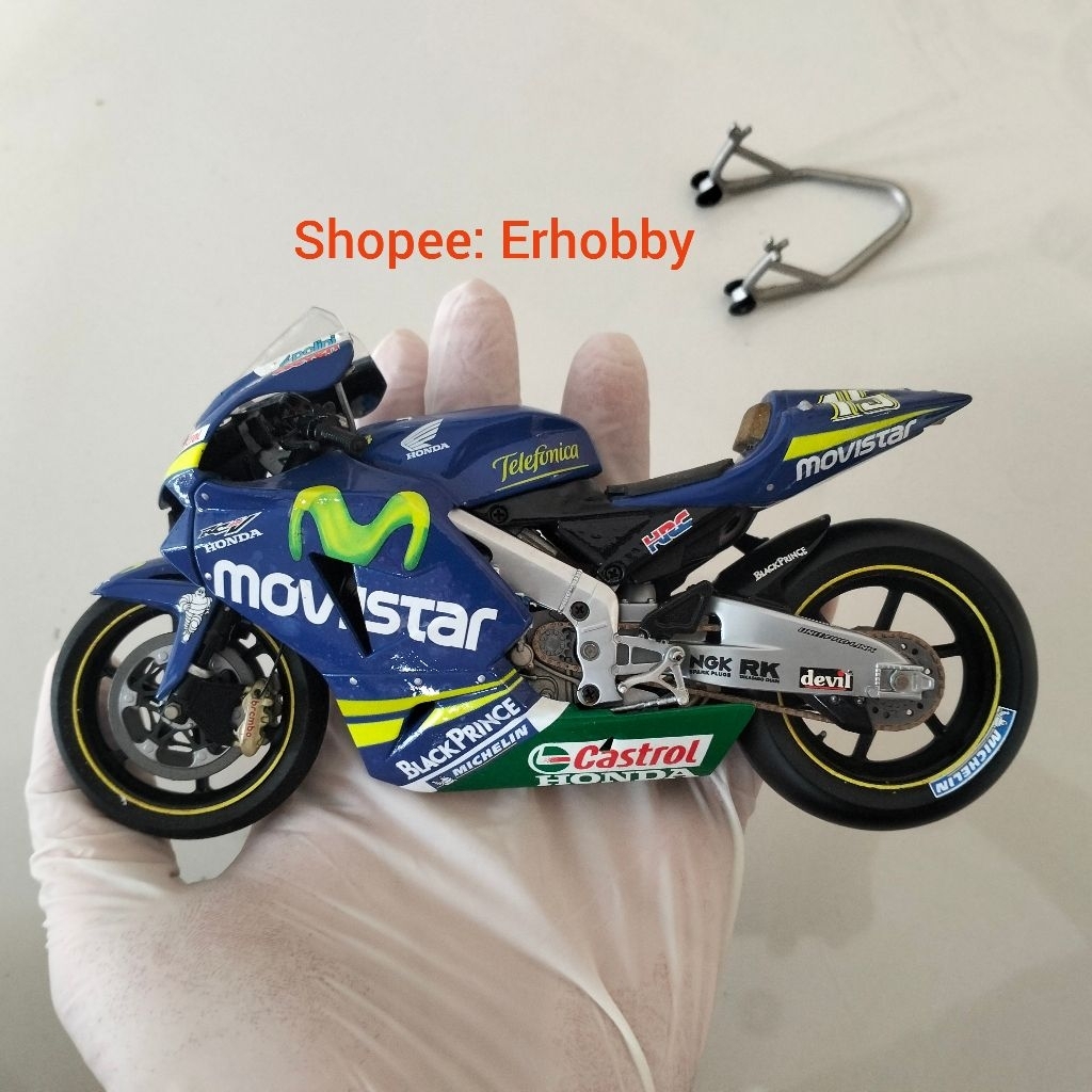 GP1 MOTO GP 1/24 IXO : Honda RS250RW Toni Elias 2004 #24 EUR 6,90 - FR