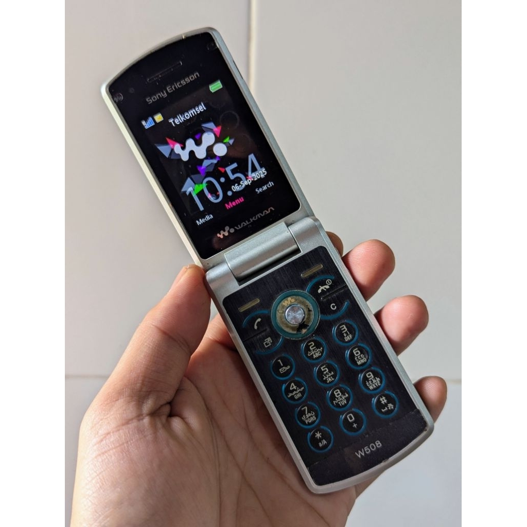 Jual hp jadul sony ericsson w508 hp jadul flip | Shopee Indonesia