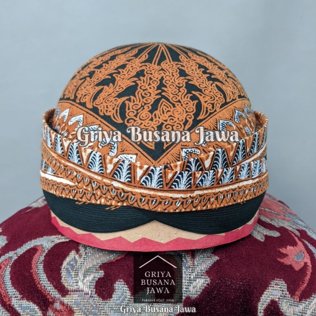 Jual Blangkon Solo Kasatriyan Alusan Batik Kombinasi Halus Motif Modang ...