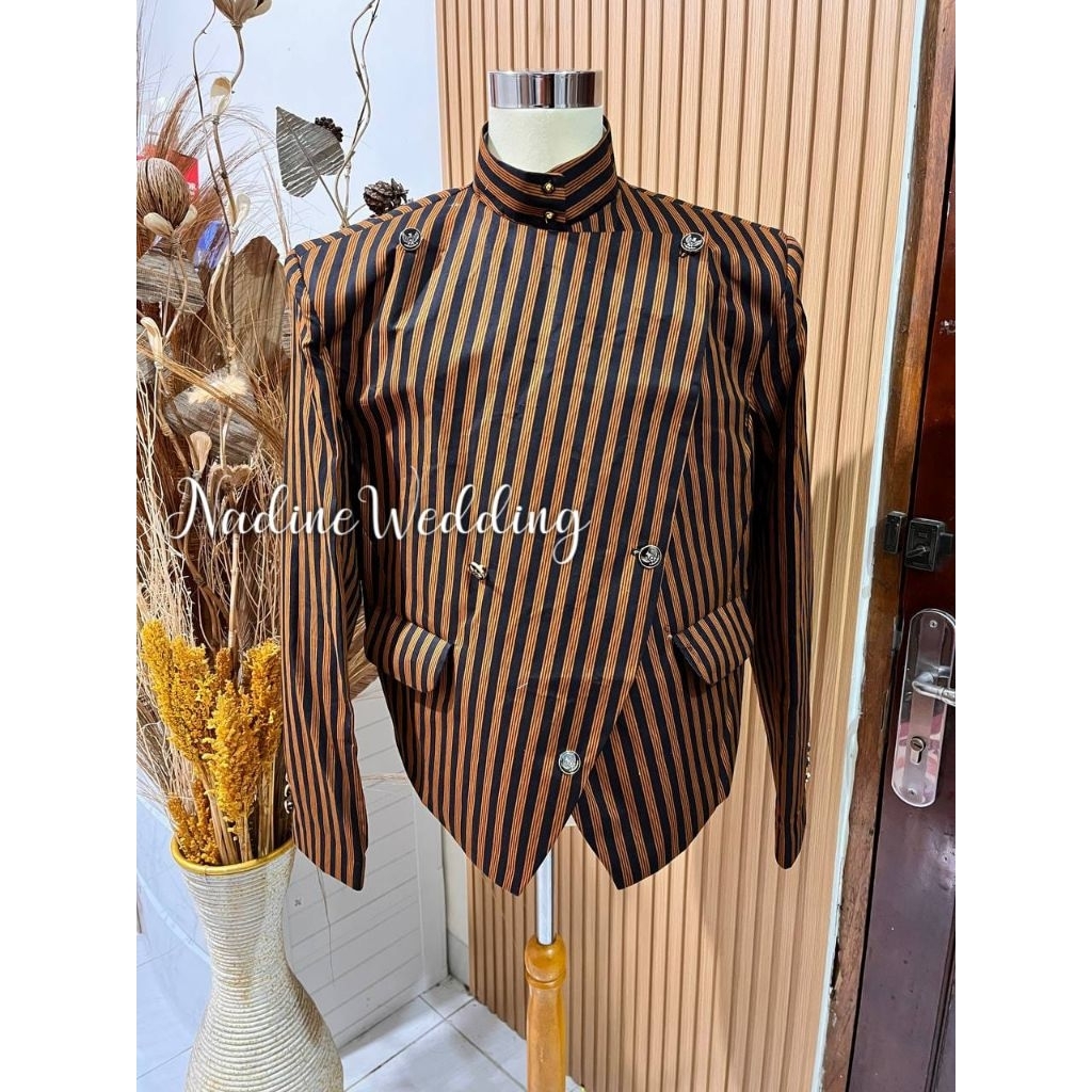 jual-premium-beskap-solo-pres-motif-lurik-beskap-bapak-adat-jawa