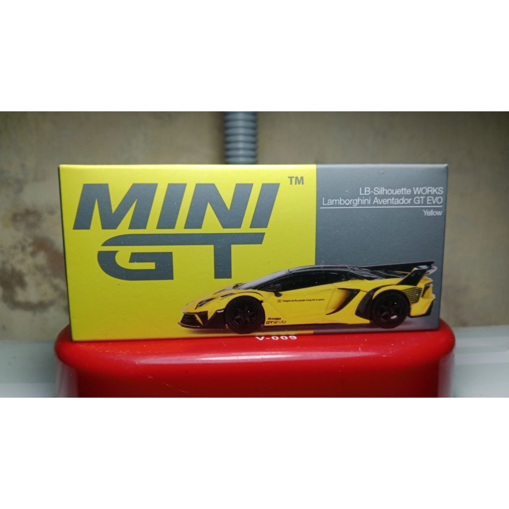 Jual MiniGt LBWK Lamborghini Aventador Yellow | Shopee Indonesia