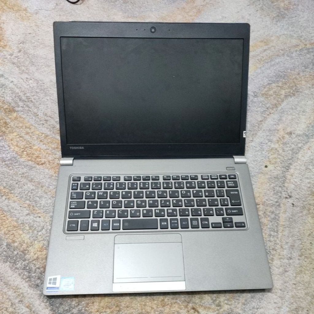 Jual Laptop Toshiba Dynabook R63 Core i5 Gen6 | Shopee Indonesia