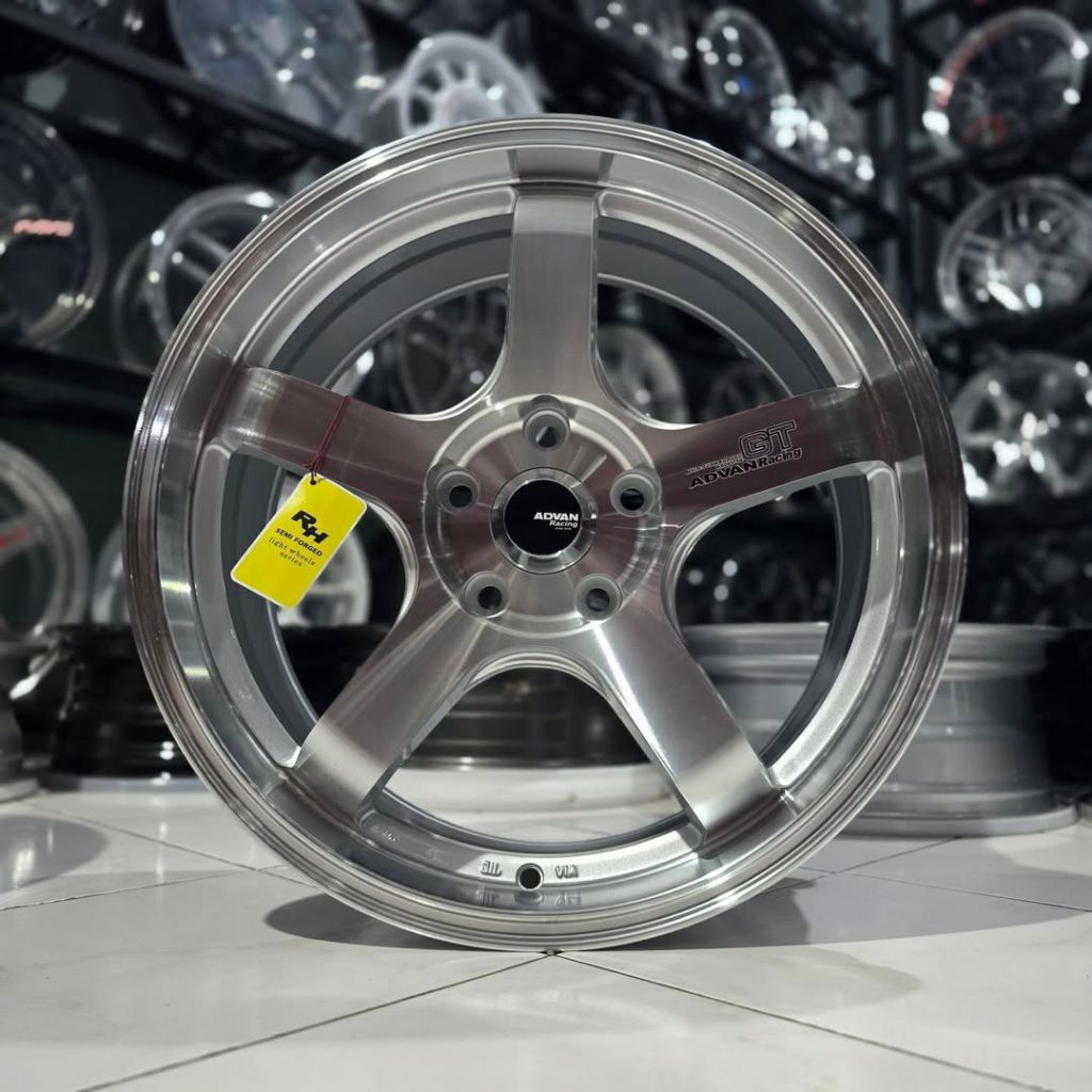 Jual VELG RACING ADVAN GT R17 LEBAR 7,5 PCD 5X114,3 velg racing mobil ...