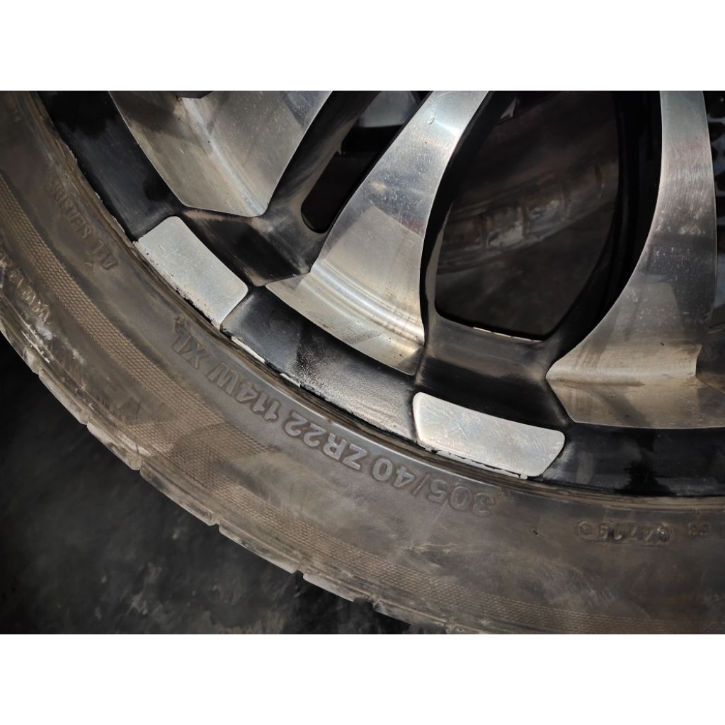 Jual ban velg r22 305 40 liquidmetal pajero fortuner lebar besar ...