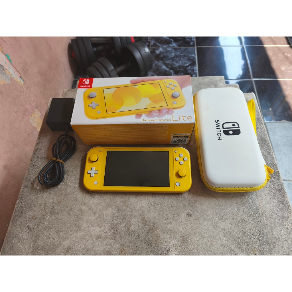 Jual Nintendo Switch Lite CFW Atmos 128GB Yellow Fullset 07 | Shopee ...