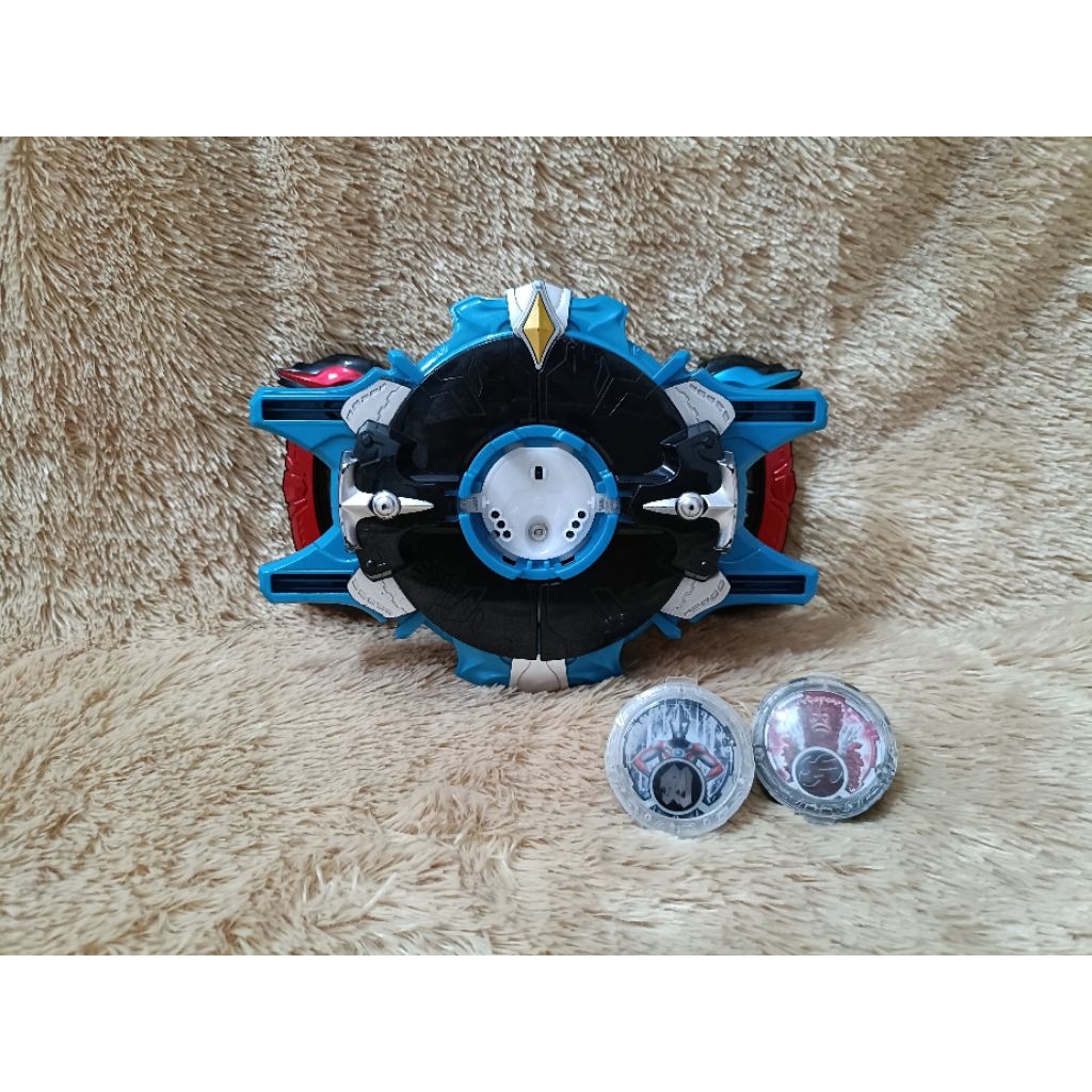 Jual DX Ultra Gyro R/B Ultraman Rosso & Blu Ser R/B Crystal Bandai ...