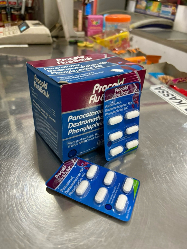 Jual PROCOLD FLU BATUK PE - 1 Box isi 24 Blister @6 tablet | Shopee ...