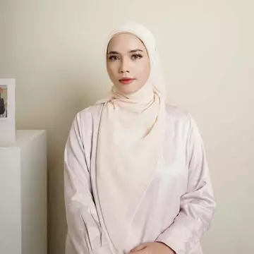 Restu Anggraini Paris Jepang Hijab Premium Segiempat Polos