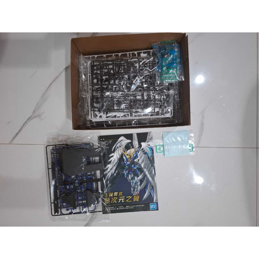 Jual BOX DAMAGE GL Model MGSD Wing Zero EW Model Kit with stand base ...