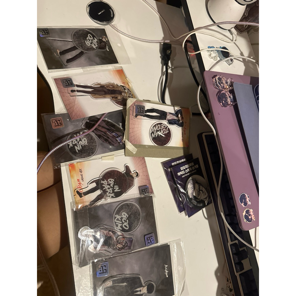 Jual lookism official merchandise acrylic stand | Shopee Indonesia