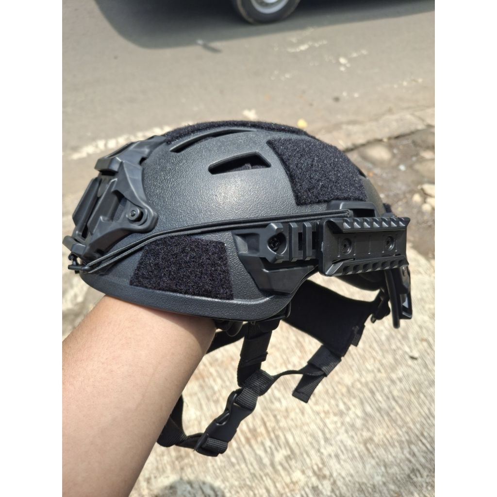 Jual Helm mich 2001 import rail wendy Hitam | Shopee Indonesia