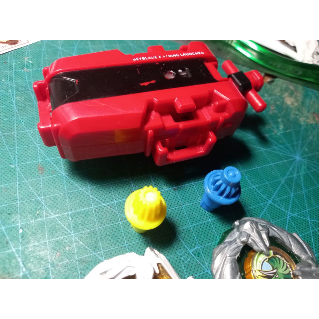 Jual string merah blade dran dagger putih blade tricera press bit point ...