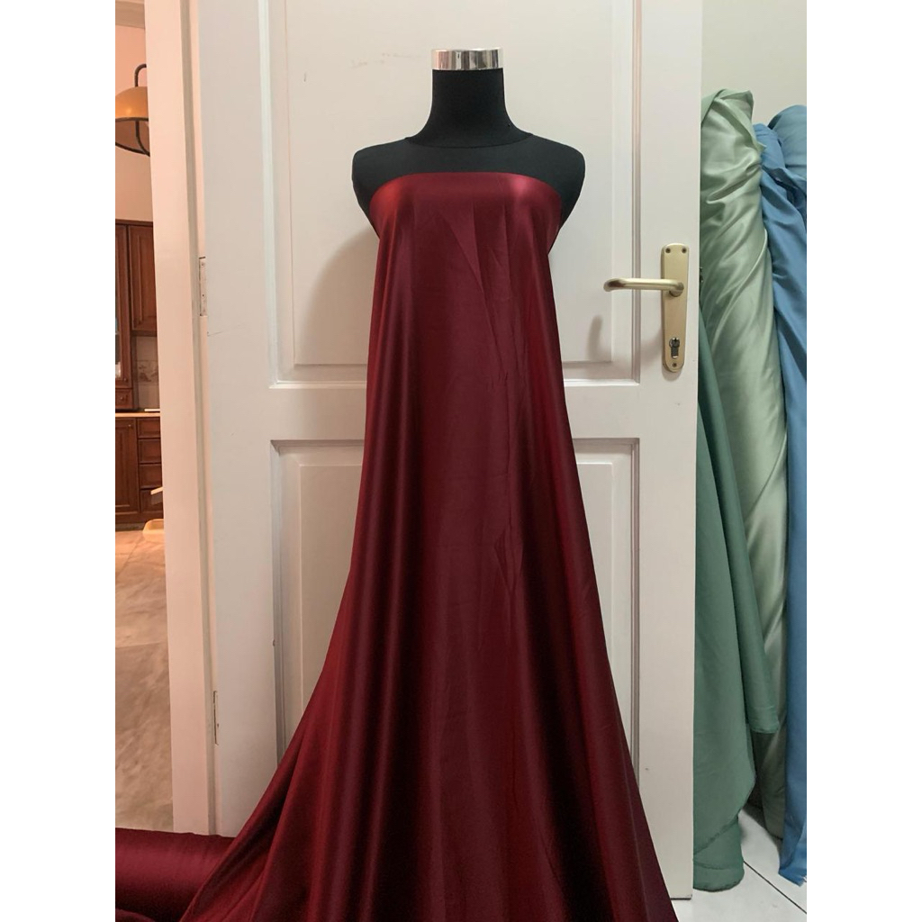 Jual Bahan Kain Satin Saten Silk Luxury Maxymaraa Maksmaraa Warna Merah ...