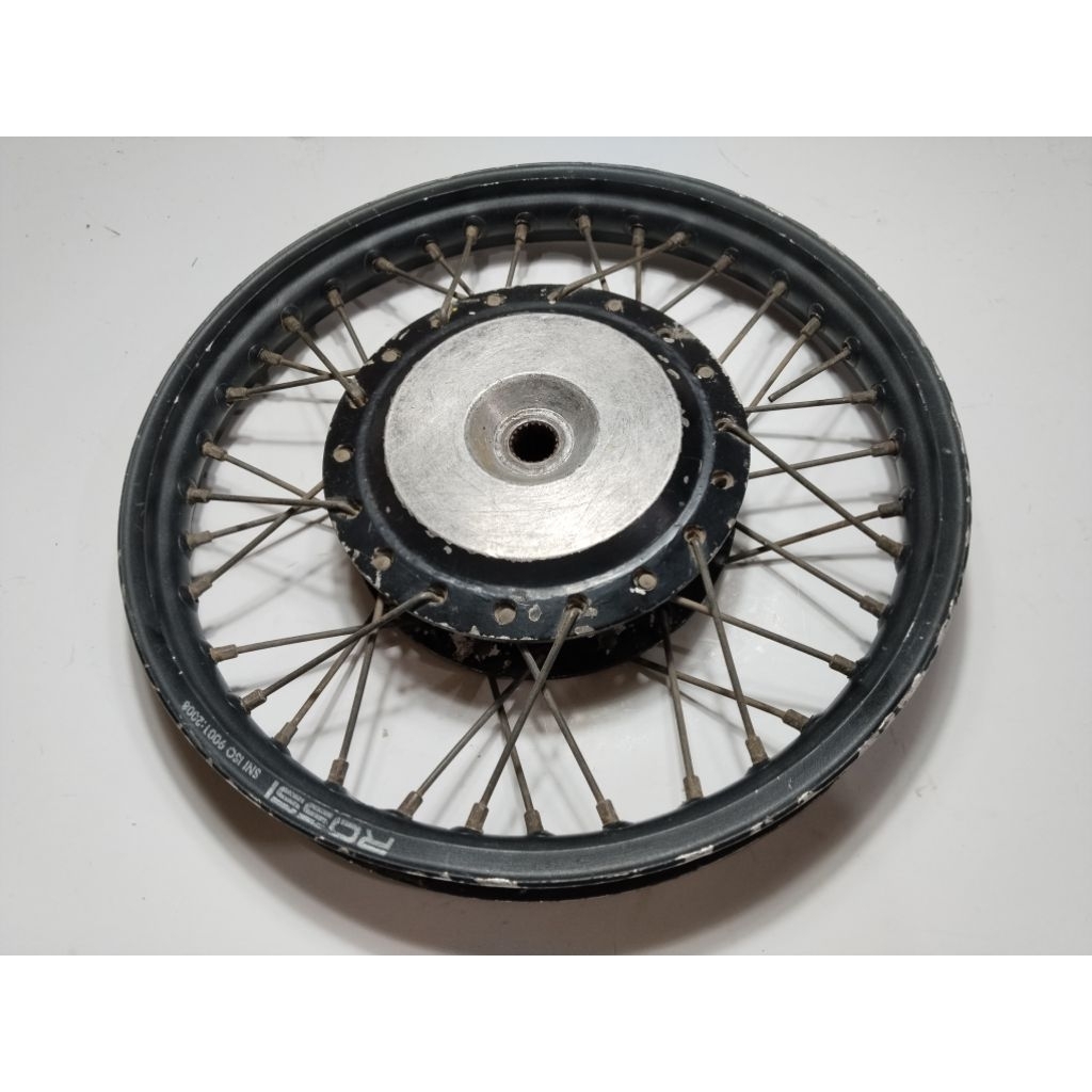 Jual velk velg pelek jari-jari belakang Honda Beat karbu copotan motor ...