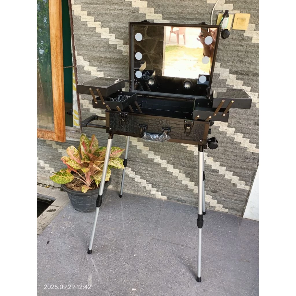 beautycase make up beautycase lampu led beautycase make up led beautycase make up besar beautycase koper beautycase make up koper - foto 1