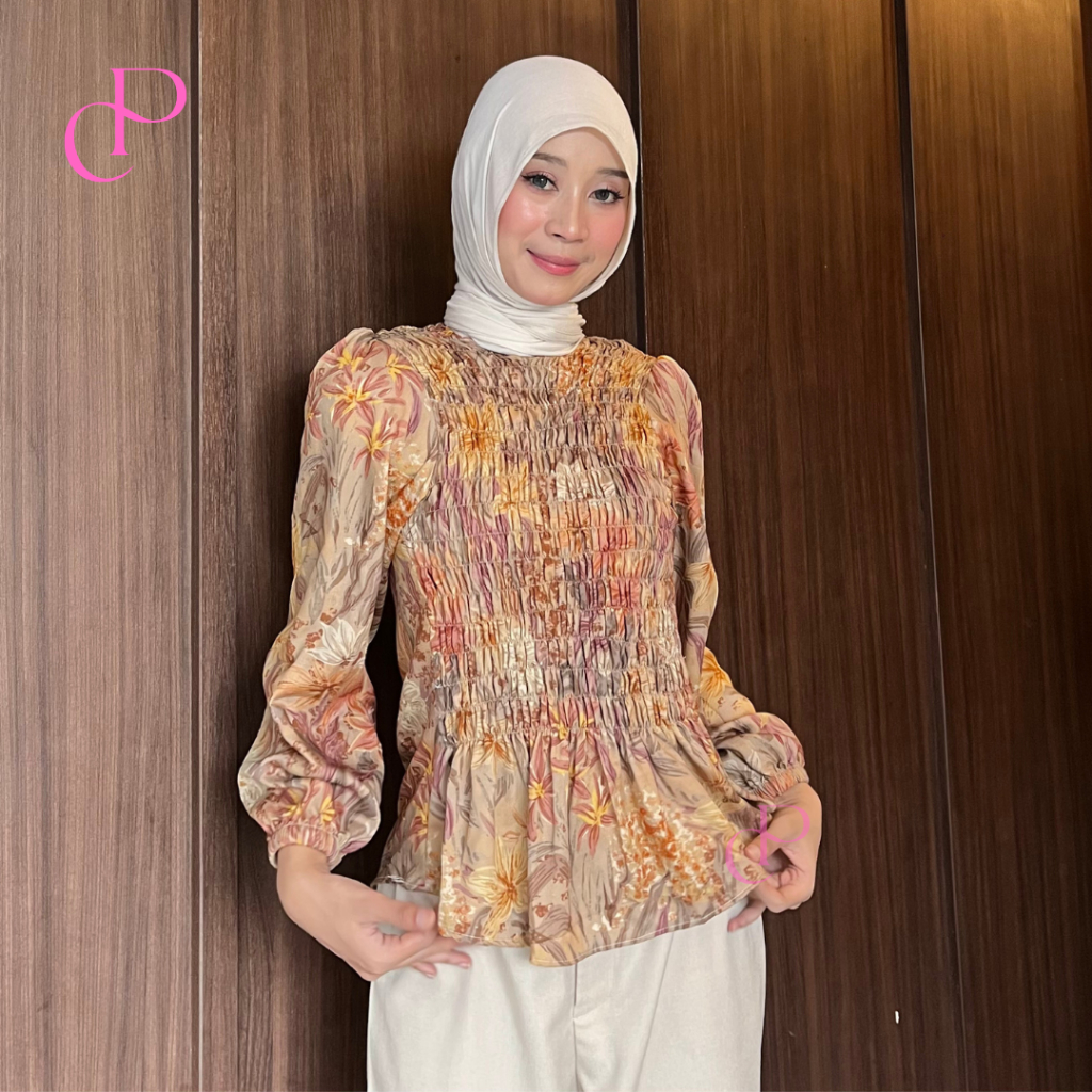 Seline Smocked Blouse - Blouse Kerut Wanita Clasic Putri foto 8