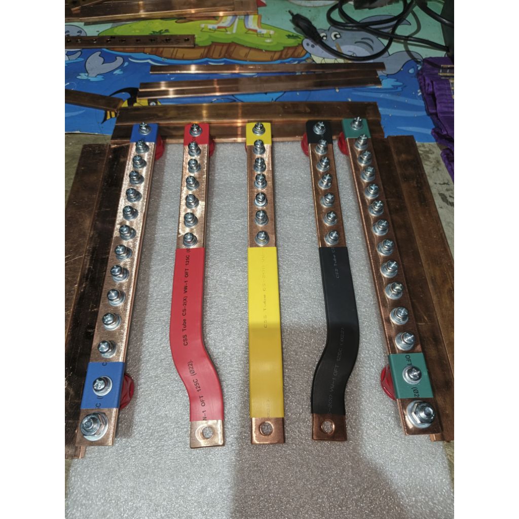 Jual BUSBAR 5×25 RSTN + GROUND PANJANG 30 CM UNTUK MCCB 250A | Shopee ...