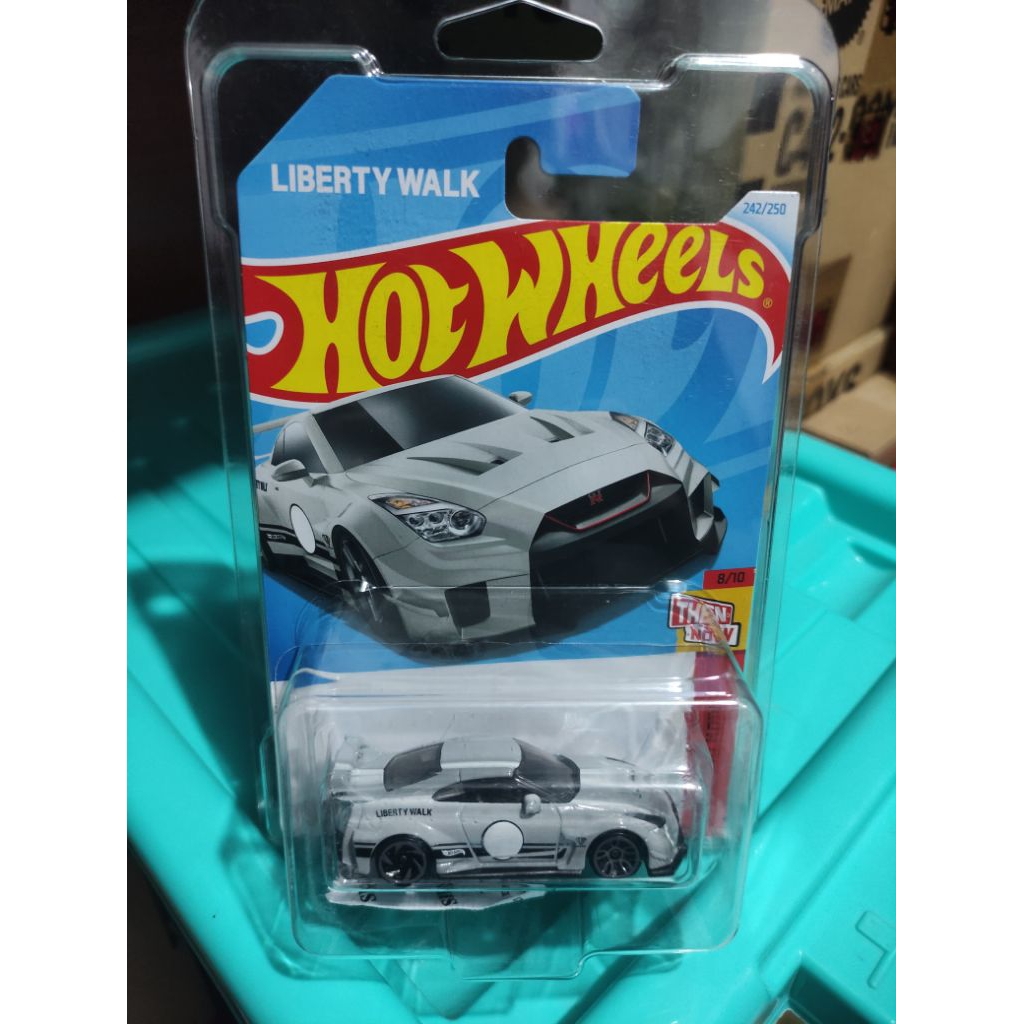 Jual Hotwheels R35 LBWK Error Velg | Shopee Indonesia