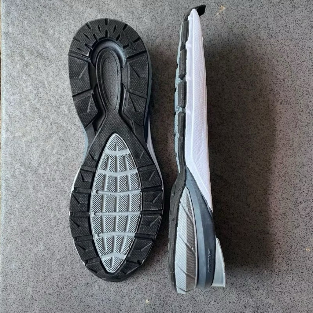 Jual Outsole Grey black Silver 99O size 40,5-44,5 | Shopee Indonesia