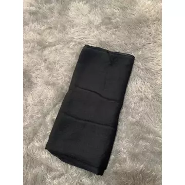 OUTRED Hijab Bella Square Jilbab Kerudung Segiempat Polos Hijab Bella Square Segi Empat