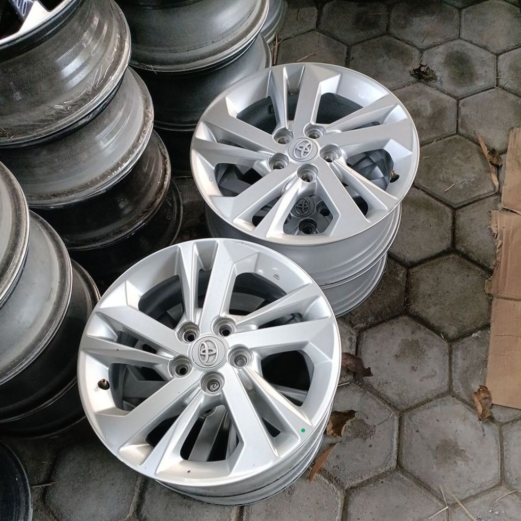Jual velg original oem Toyota Avanza all New 2020-2025 | Shopee Indonesia