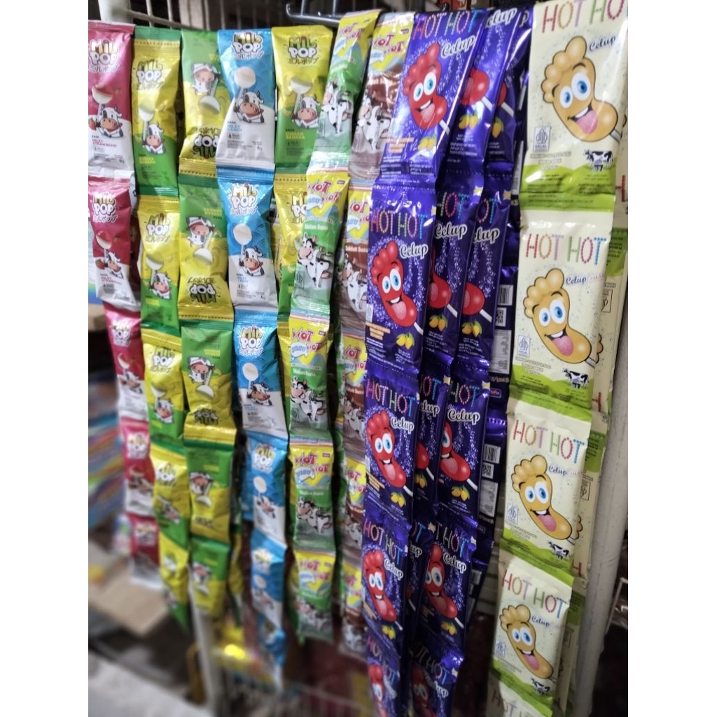 Jual permen hot renteng, serenteng isi 10 pcs | Shopee Indonesia