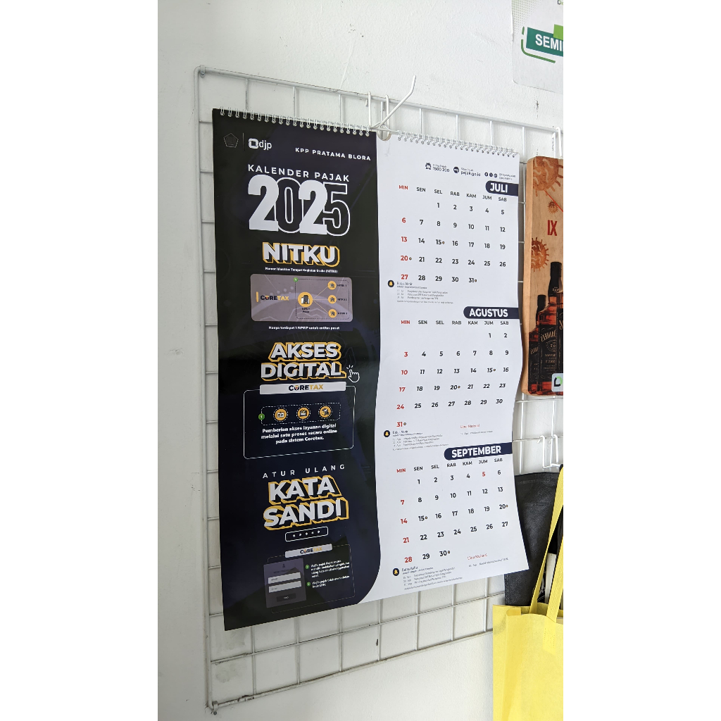 Jual Kalender Dinding 2026 Custom – 4 Lembar AC 260 Tebal, Spiral, Free ...