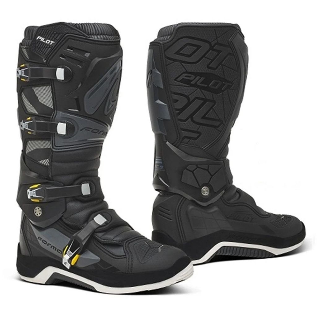 Jual sepatu trail boot forma pilot engsel | Shopee Indonesia