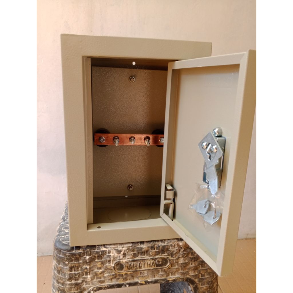 Jual penangkal petir kurn r120-150+ box panel lengkap busbar | Shopee ...