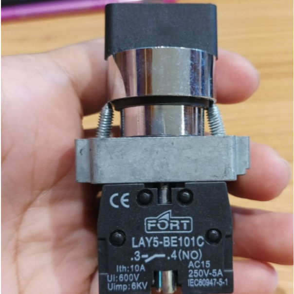Selector Switch LAY5 Black  BD21 2 posisi / BD33 3 posisi - foto 2