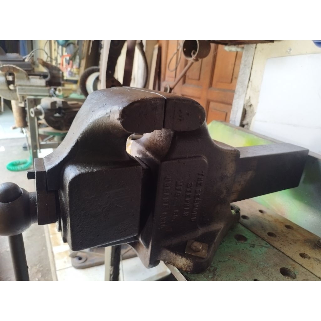 Jual ragum Tanggem vise the Desmond Stephan simplex 61P usa | Shopee ...