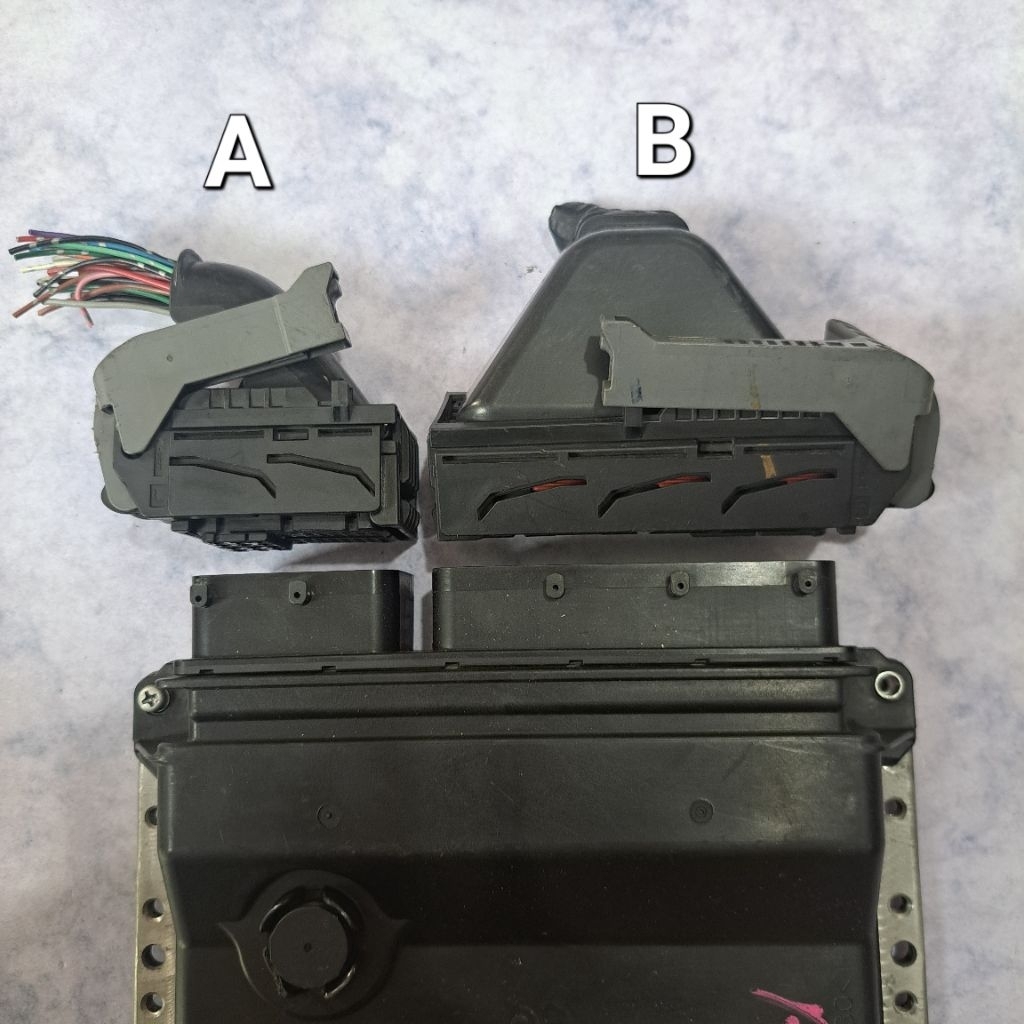 Jual Socket Connector ECU PCM Toyota Yaris, Camry, Alphard, Vios ...
