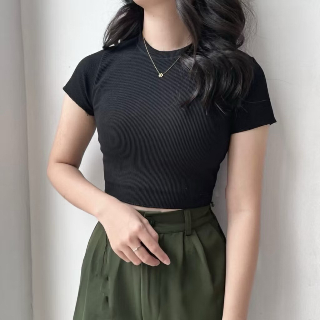 iseven p BASIC CROP TOP | CROP TOP SLIM WANITA | KAOS CROP POLOS WANITA