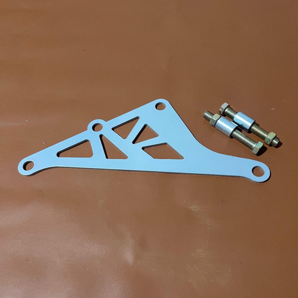 Jual Bracket Knalpot arm Stylo Warna SILVER (free bousing dan baut ...