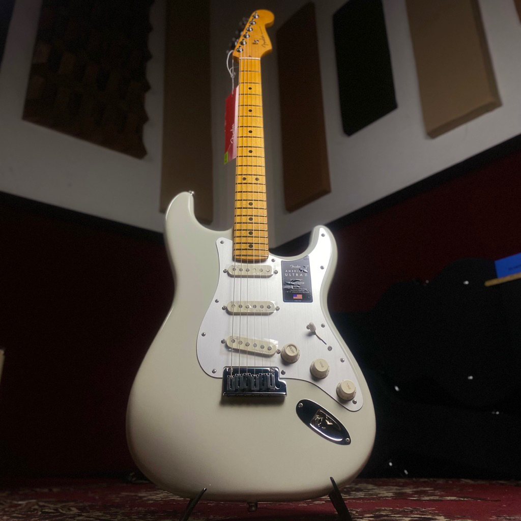 Jual GITAR ELEKTRIK FENDER AMERICAN ULTR…