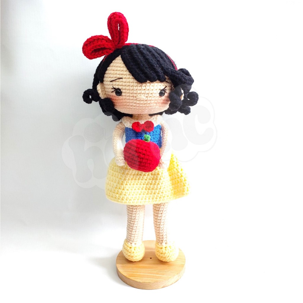 Jual Hardcover Boneka Rajut (Crochet Doll) Handmade - Snow White ...