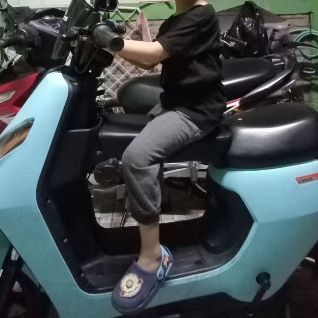 Boncengan anak sepeda listrik