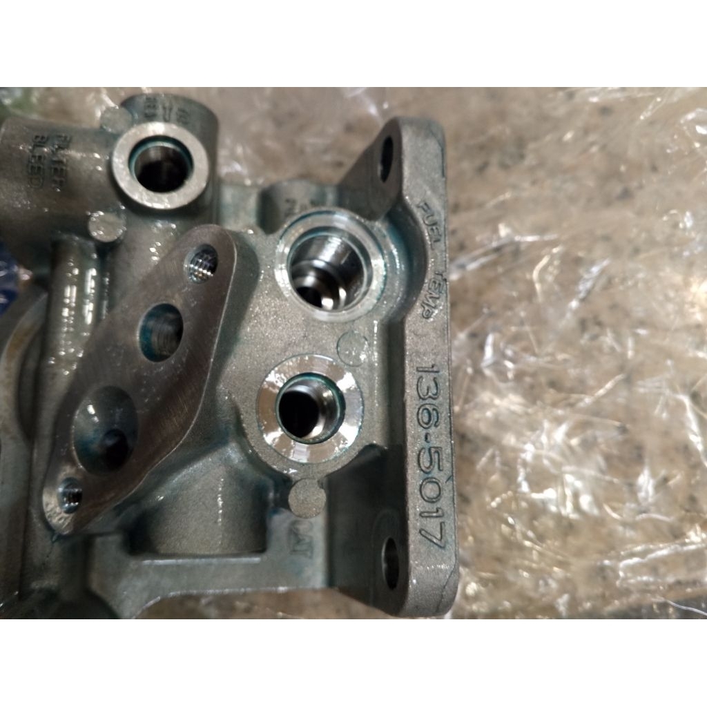 Jual 136-5017 BASE AS CATERPILLAR GENUINE 1365017 | Shopee Indonesia