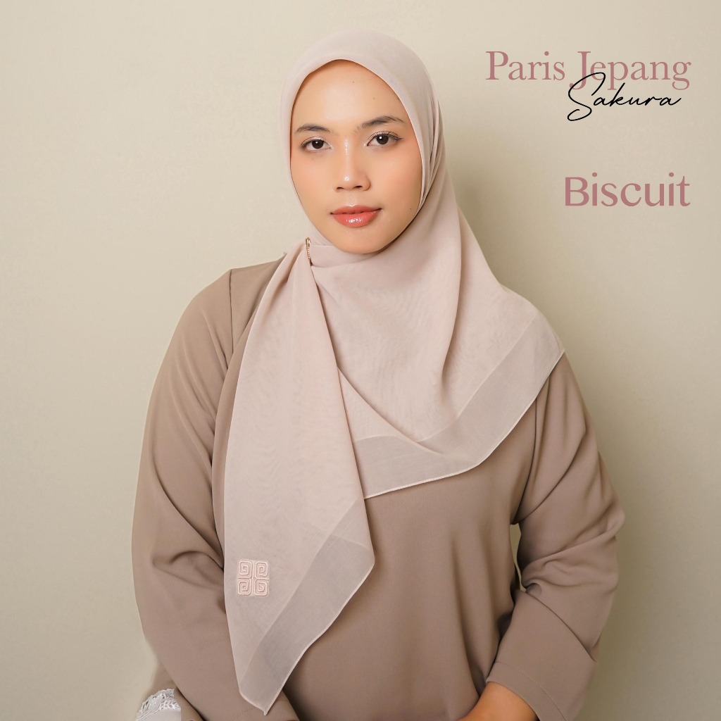 Restu Anggraini Paris Jepang Sakura