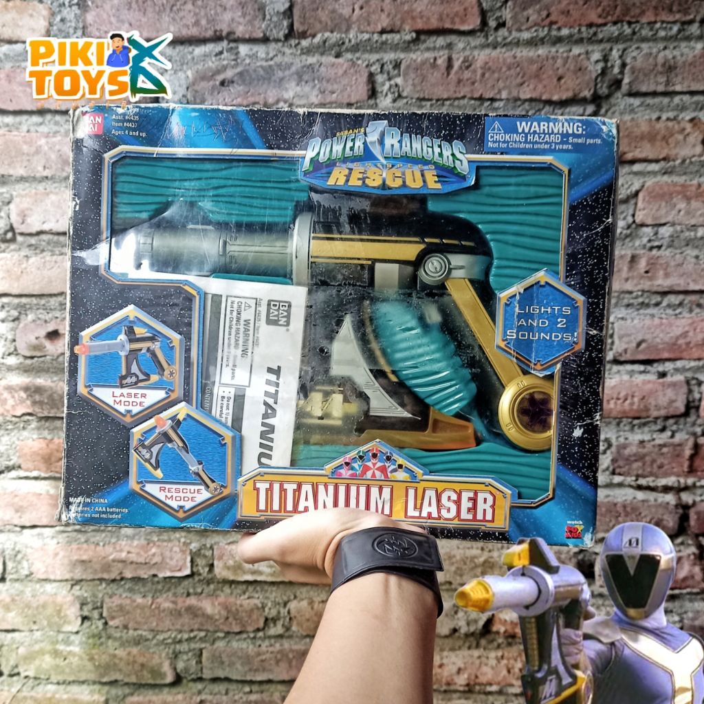 Jual DX Titanium Laser Axe Senjata Power Rangers Lightspeed Rescue ...