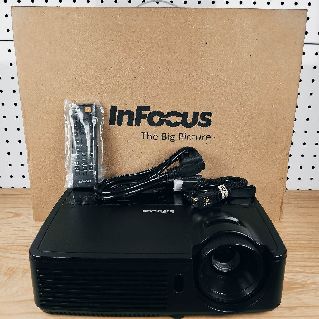 Jual Projector Second InFocus IN112 2700 Lumens Istimewa | Shopee Indonesia