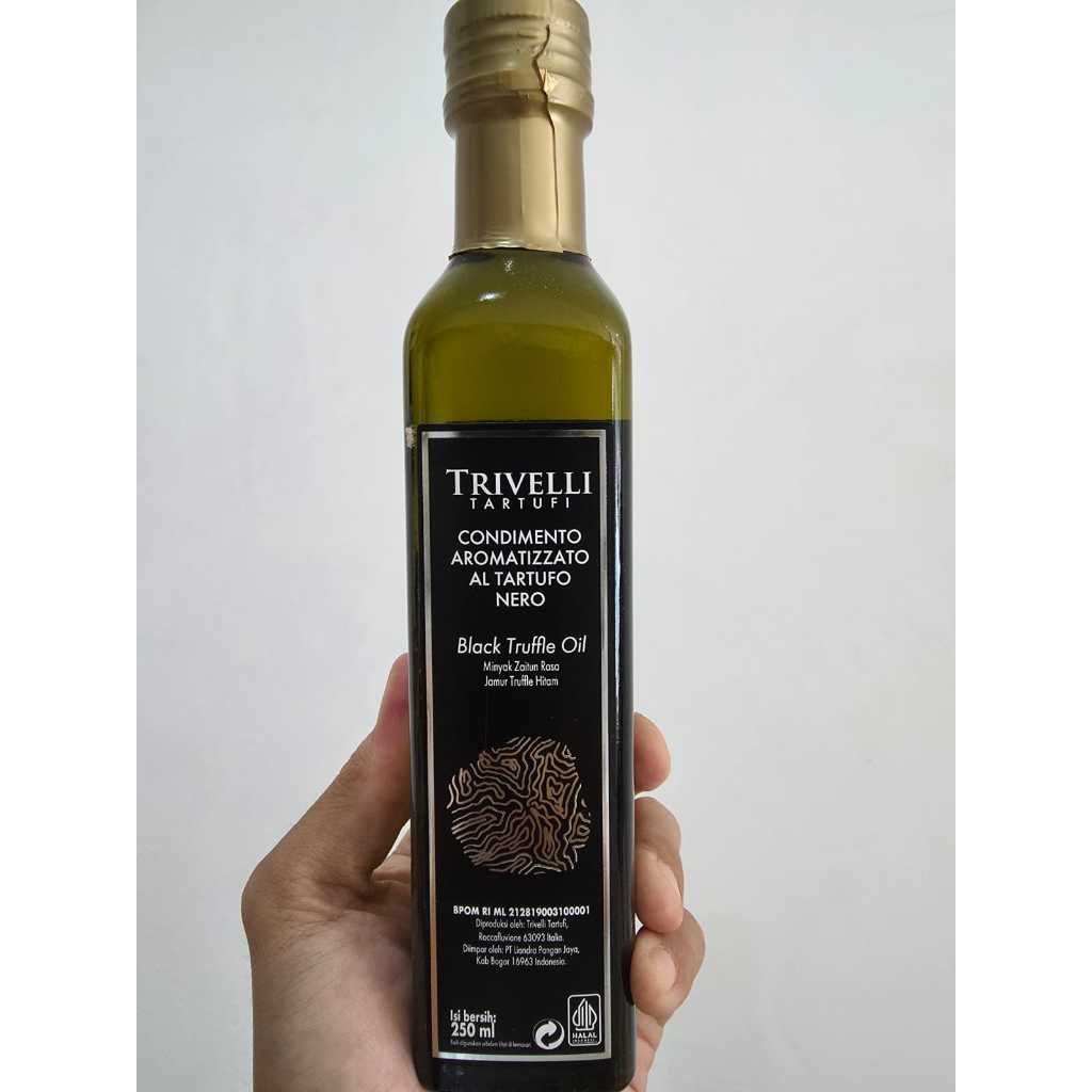 Jual Trivelli Black Truffle Oil 250ml | Shopee Indonesia