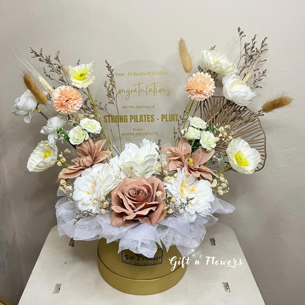 Jual Bloom Box Bunga Akrilik / Box Bunga / Bloombox Bunga Ucapan ...