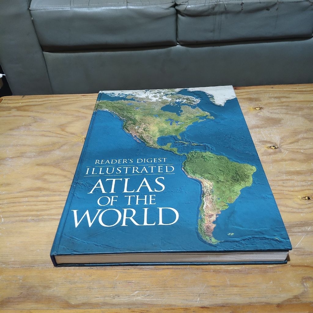 Jual Buku Illustrated Atlas of the World | Shopee Indonesia