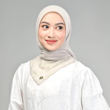 Hijaberies Paris Basic Japan (Hijab Segiempat Paris Neci)