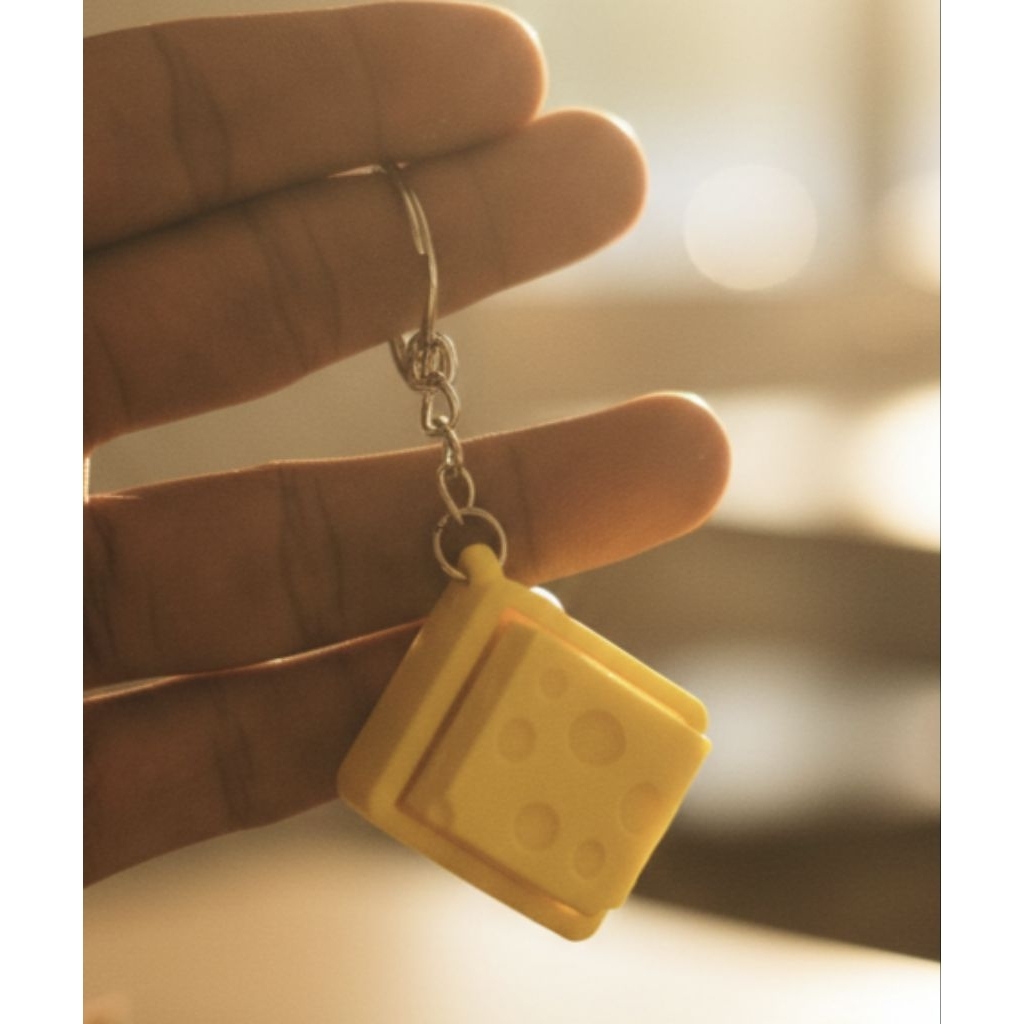 Jual Gantungan Kunci Fidget Clicker Bentuk Keju Lucu / Keychain Cheese ...