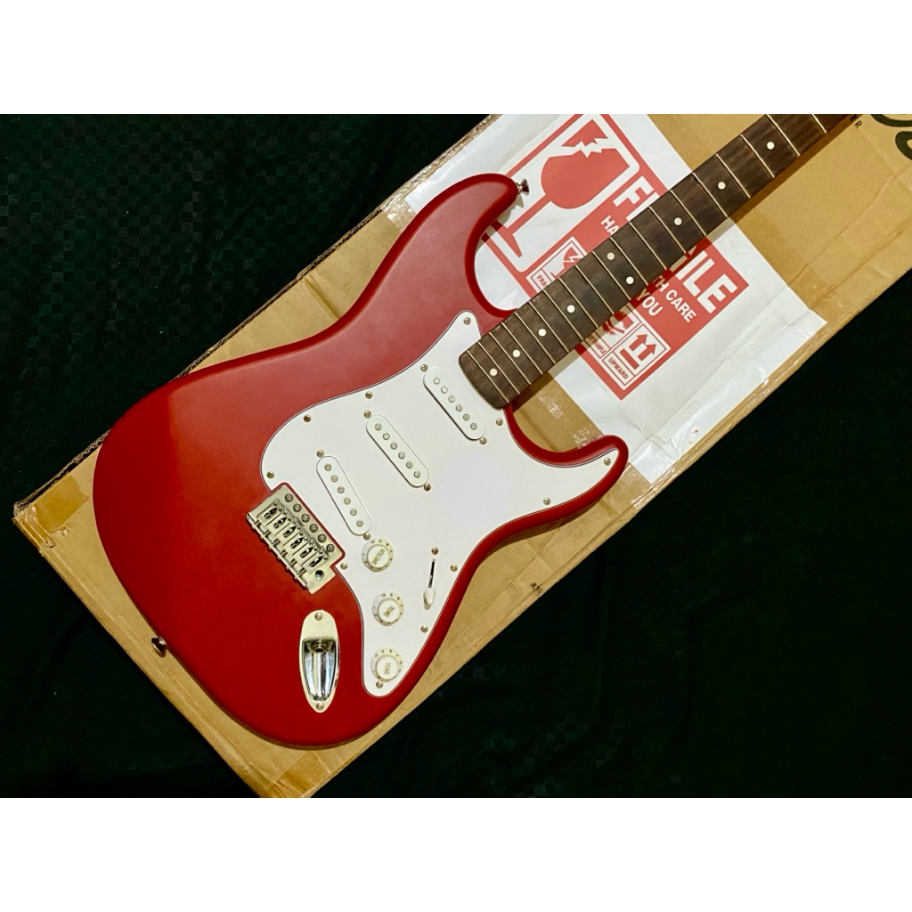 Jual Gitar Squier by Fender Stratocaster Debut Series Original MIC ...
